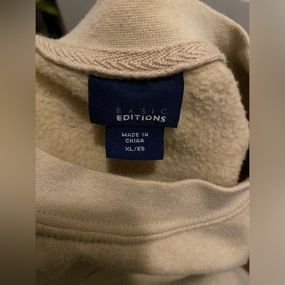 Basic Editions Sweatshirt - Picture 3 of 3